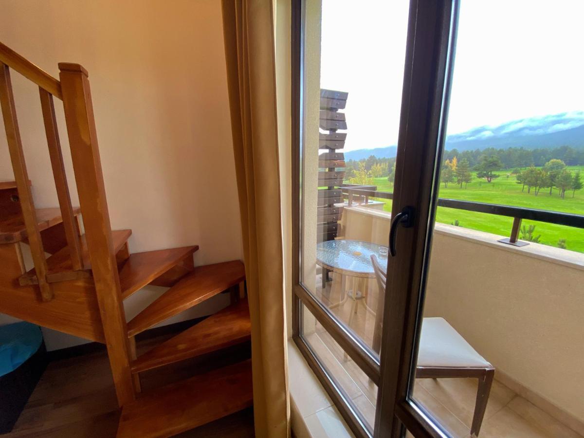 Aparthotel Sunny Duplex With Spectacular View In Terra Complex Razlog Esterno foto